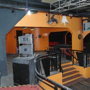 Predio com 1296m², 3 dormitórios, no bairro De Lazzer em Caxias do Sul para Comprar