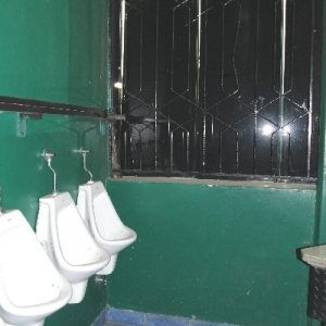 Predio com 1296m², 3 dormitórios, no bairro De Lazzer em Caxias do Sul para Comprar