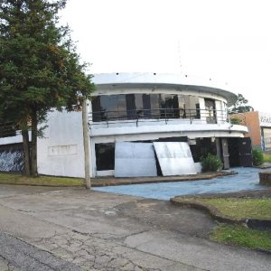 Predio com 1296m², 3 dormitórios, no bairro De Lazzer em Caxias do Sul para Comprar