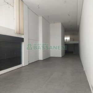 Loja com 376m², no bairro Centro em Caxias do Sul para Alugar