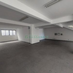 Loja com 376m², no bairro Centro em Caxias do Sul para Alugar