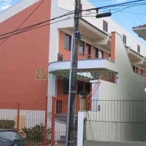 Apartamento com 50m², 1 dormitório, 1 vaga, no bairro Petrópolis em Caxias do Sul para Alugar