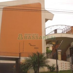 Apartamento com 50m², 1 dormitório, 1 vaga, no bairro Petrópolis em Caxias do Sul para Alugar