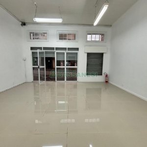 Loja com 70m², no bairro São Pelegrino em Caxias do Sul para Alugar