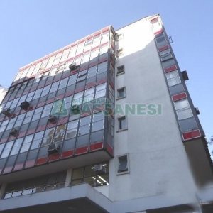 Sala com 80m², no bairro Centro em Caxias do Sul para Alugar ou Comprar