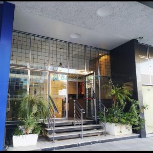 Sala com 80m², no bairro Centro em Caxias do Sul para Alugar ou Comprar