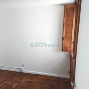 Sala com 80m², no bairro Centro em Caxias do Sul para Alugar ou Comprar