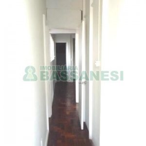 Sala com 80m², no bairro Centro em Caxias do Sul para Alugar ou Comprar