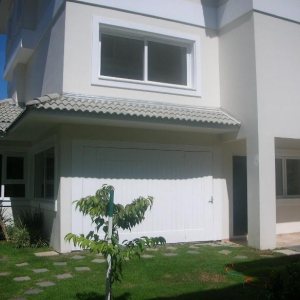 Casa com 400m², 3 dormitórios, 3 vagas, no bairro Jardim América em Caxias do Sul para Comprar