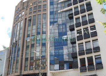 Sala com 60m², no bairro Centro em Caxias do Sul para Alugar
