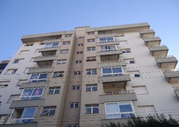 Apartamento com 80m², 2 dormitórios, no bairro Centro em Caxias do Sul para Alugar