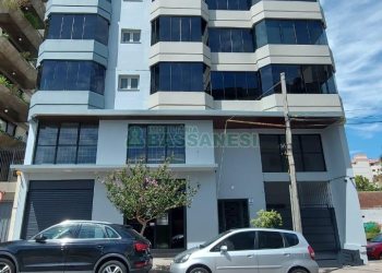 Loja com 356m², 2 vagas, no bairro São Pelegrino em Caxias do Sul para Comprar
