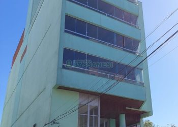 Loja com 425m², no bairro São Pelegrino em Caxias do Sul para Alugar ou Comprar