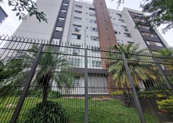 Apto Mobiliado com 85m², 3 dormitórios, 1 vaga, no bairro Centro em Caxias do Sul para Alugar