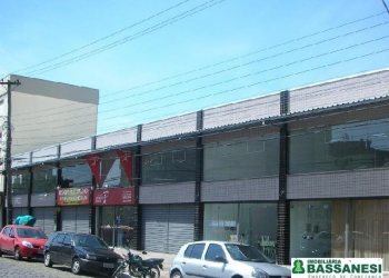 Box, no bairro São Pelegrino em Caxias do Sul para Alugar