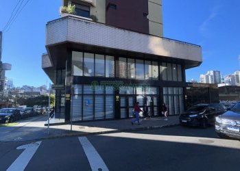 Loja com 600m², 16 vagas, no bairro Centro em Caxias do Sul para Alugar