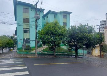 Apartamento com 80m², 2 dormitórios, no bairro Madureira em Caxias do Sul para Alugar