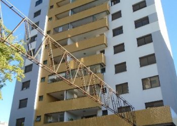 Apartamento com 110m², 3 dormitórios, 2 vagas, no bairro São Pelegrino em Caxias do Sul para Comprar