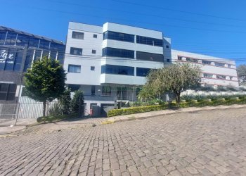 Apto Mobiliado com 112m², 3 dormitórios, 1 vaga, no bairro Sagrada Família em Caxias do Sul para Alugar