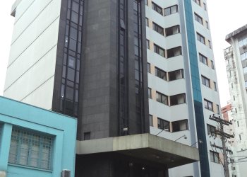 Sala com 50m², no bairro Centro em Caxias do Sul para Alugar