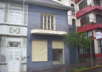 Sala com 130m², no bairro Centro em Caxias do Sul para Alugar