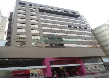 Sala com 78m², no bairro Centro em Caxias do Sul para Comprar