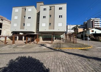 Apto Mobiliado com 76m², 2 dormitórios, 1 vaga, no bairro Jardelino Ramos em Caxias do Sul para Alugar