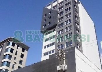 Sala com 42m², 1 vaga, no bairro Centro em Caxias do Sul para Alugar