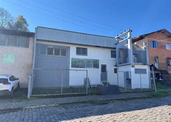 Pavilhão com 400m², no bairro Cristo Redentor em Caxias do Sul para Alugar