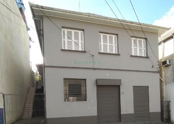 Casa Comercial com 30m², 1 dormitório, no bairro Lourdes em Caxias do Sul para Alugar