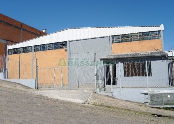 Pavilhão com 570m², no bairro Sanvitto em Caxias do Sul para Alugar