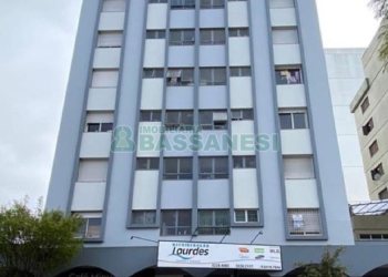 Apartamento com 60m², 2 dormitórios, 1 vaga, no bairro Lourdes em Caxias do Sul para Comprar