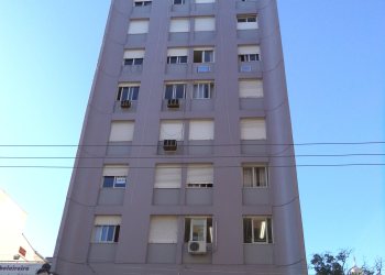 Apto Mobiliado com 45m², 1 dormitório, no bairro Centro em Caxias do Sul para Alugar