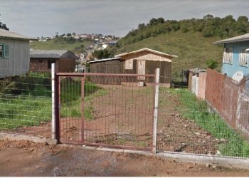 Terreno com 360m², 2 vagas, no bairro Centenario em Caxias do Sul para Alugar