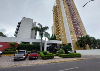 Apartamento com 90m², 3 dormitórios, 2 vagas, no bairro Rio Branco em Caxias do Sul para Alugar
