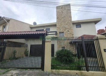 Casa com 150m², 3 dormitórios, 2 vagas, no bairro Salgado Filho em Caxias do Sul para Alugar