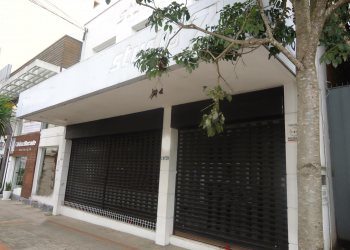 Loja com 425m², no bairro São Pelegrino em Caxias do Sul para Alugar