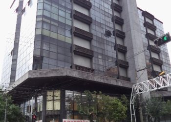 Sala com 50m², no bairro Centro em Caxias do Sul para Alugar