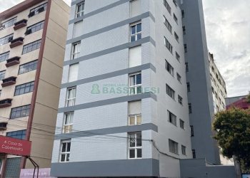 Apto Mobiliado com 50m², 1 dormitório, 1 vaga, no bairro Centro em Caxias do Sul para Alugar