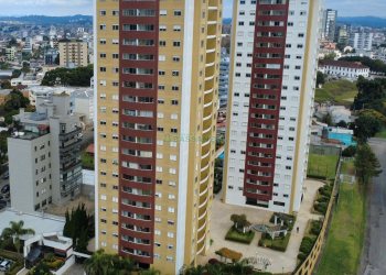 Apartamento com 94m², 3 dormitórios, 2 vagas, no bairro Rio Branco em Caxias do Sul para Comprar