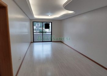 Apartamento com 141m², 3 dormitórios, 1 vaga, no bairro Centro em Caxias do Sul para Comprar