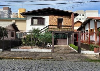 Loja com 116m², no bairro Medianeira em Caxias do Sul para Alugar