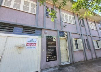 Casa com 80m², 3 dormitórios, 1 vaga, no bairro Rio Branco em Caxias do Sul para Alugar