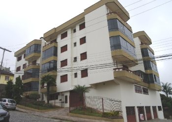 Apartamento com 130m², 3 dormitórios, 1 vaga, no bairro Rio Branco em Caxias do Sul para Comprar