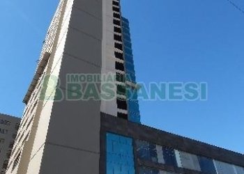 Sala com 76m², 1 vaga, no bairro Pio X em Caxias do Sul para Comprar
