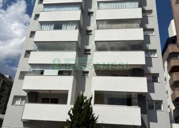 Apartamento com 95m², 2 dormitórios, 2 vagas, no bairro Madureira em Caxias do Sul para Alugar