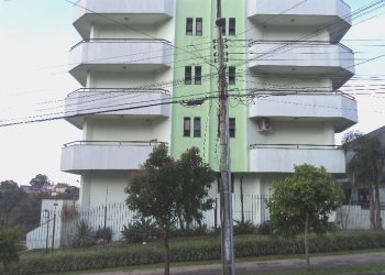 Apartamento com 101m², 2 dormitórios, 1 vaga, no bairro Universitário em Caxias do Sul para Comprar