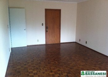 Apartamento, 4 dormitórios, 1 vaga, no bairro Lourdes em Caxias do Sul para Comprar