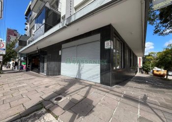 Loja com 254m², 2 vagas, no bairro Centro em Caxias do Sul para Alugar