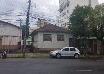 Casa com 100m², 3 dormitórios, no bairro Lourdes em Caxias do Sul para Comprar